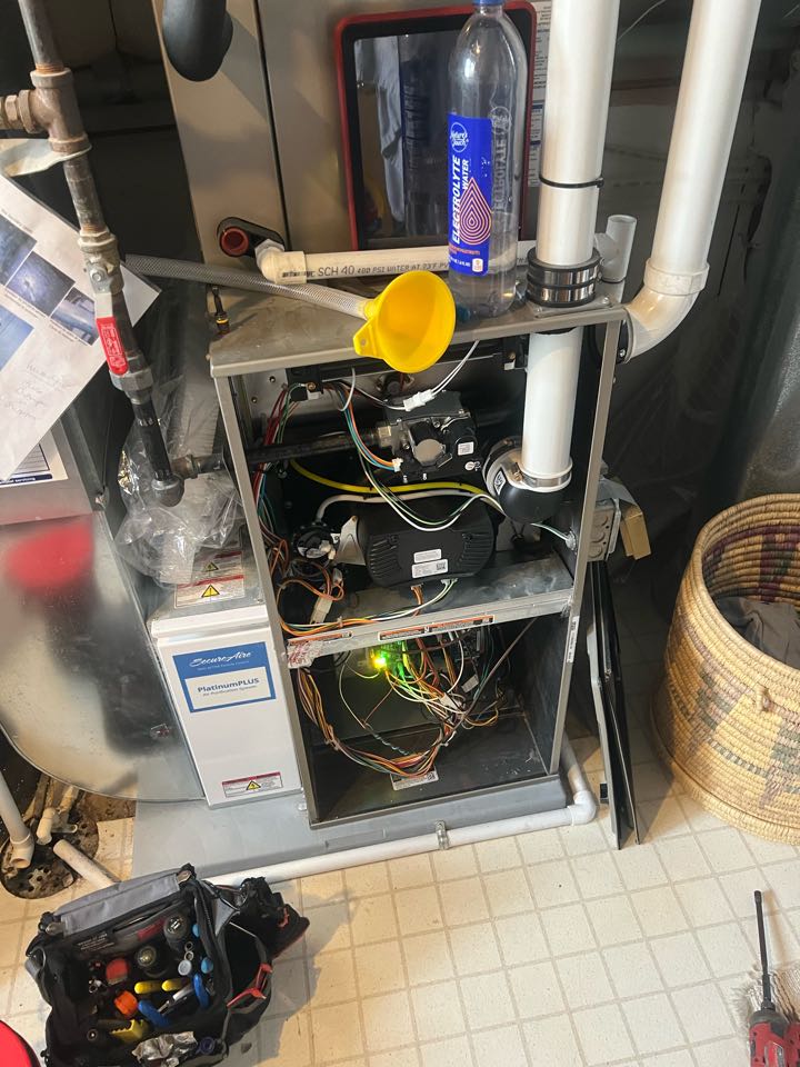 Performing fall furnace maintenance in Wayzata, Minnesota