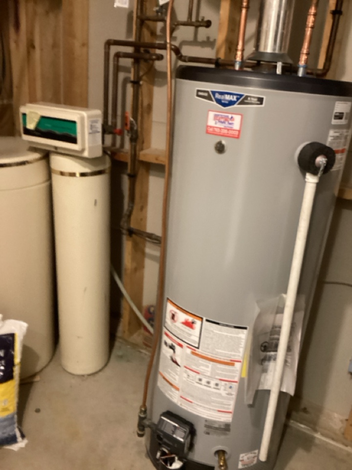 New water heater installed in Delano Mn
