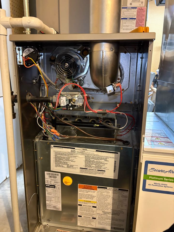 Performing fall furnace maintenance- Shorewood, MN