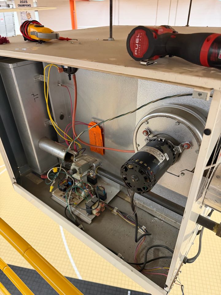 Diagnosing unit heater fault in Plymouth, MN