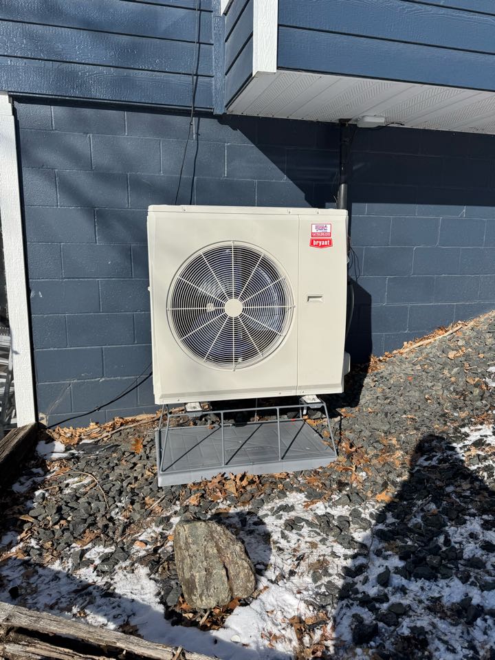 Bryant heat pump install in Rockford