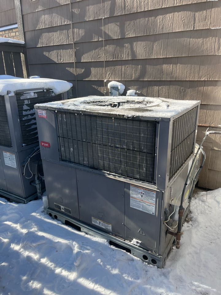 Bryant Package unit maintenance in Breconwood