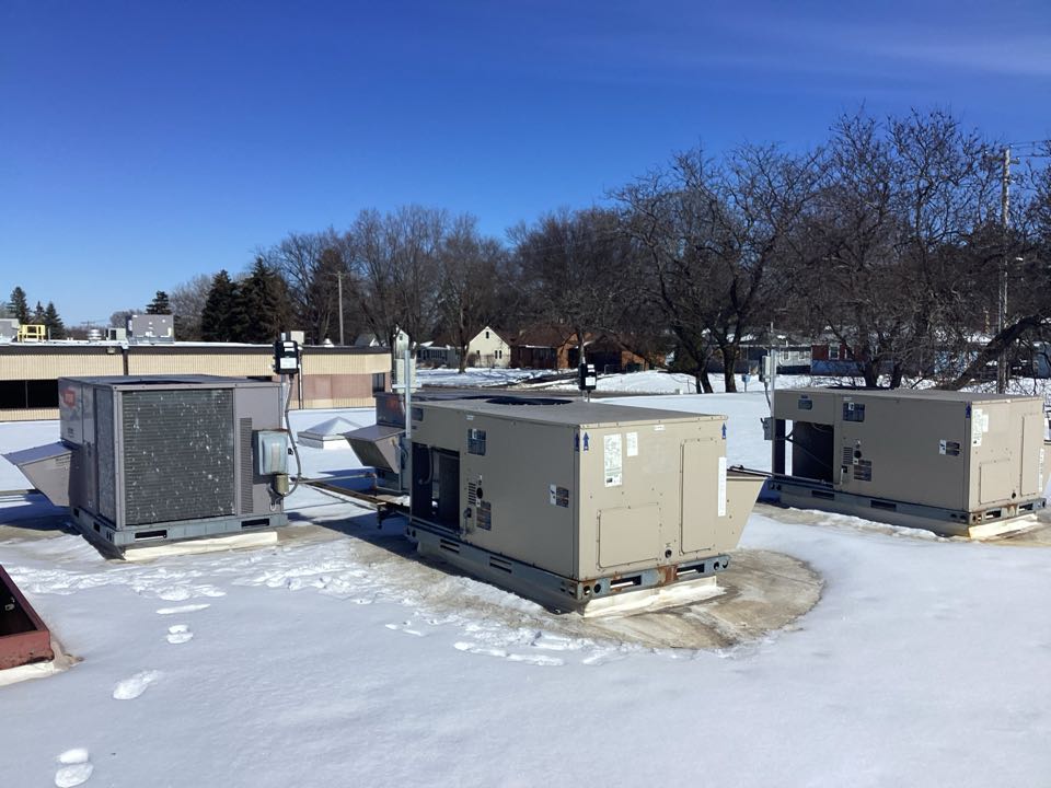 Out commercial roof top hvac diagnostics in golden valley mn 55427