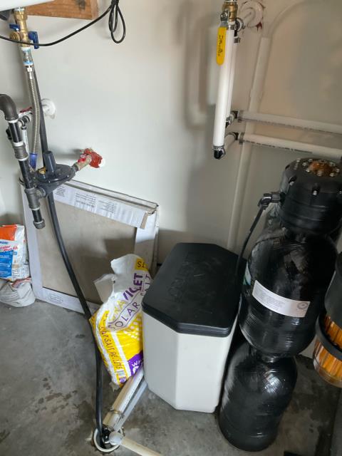 We installed the Q850od and A200 water filtration systems, ensuring optimal water quality and performance for your home.
