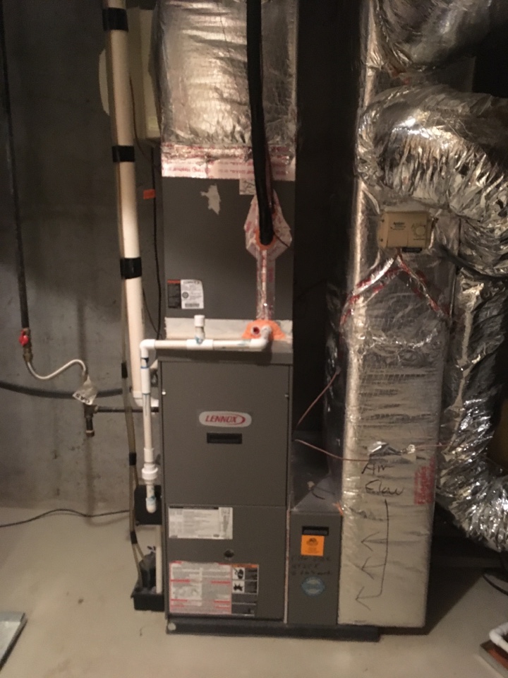 Atlanta, GA - Performed preventative maintenance on 4 Lennox units Atlanta, GA - Performed preventative maintenance on 4 Lennox units