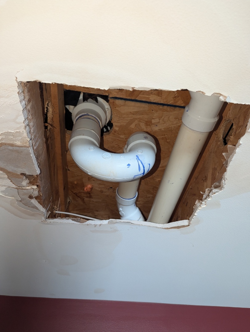 shower strainer leak. shower drain leak. drain leak repair. leak through ceiling. shower drain repair. plumbing drain repair. PlumbPRO Services. Gilbertsville, PA. Harleysville, PA. Kulpsville, PA. 