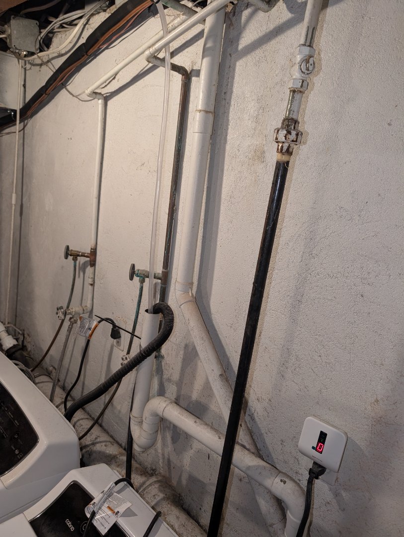 

sewer estimate. sewer repair estimate. estimate to repair sewer line. sewer line repair. cracked cast iron sewer pipe. sewer pipe repair. PlumbPRO Services. Fort Washington, PA. 