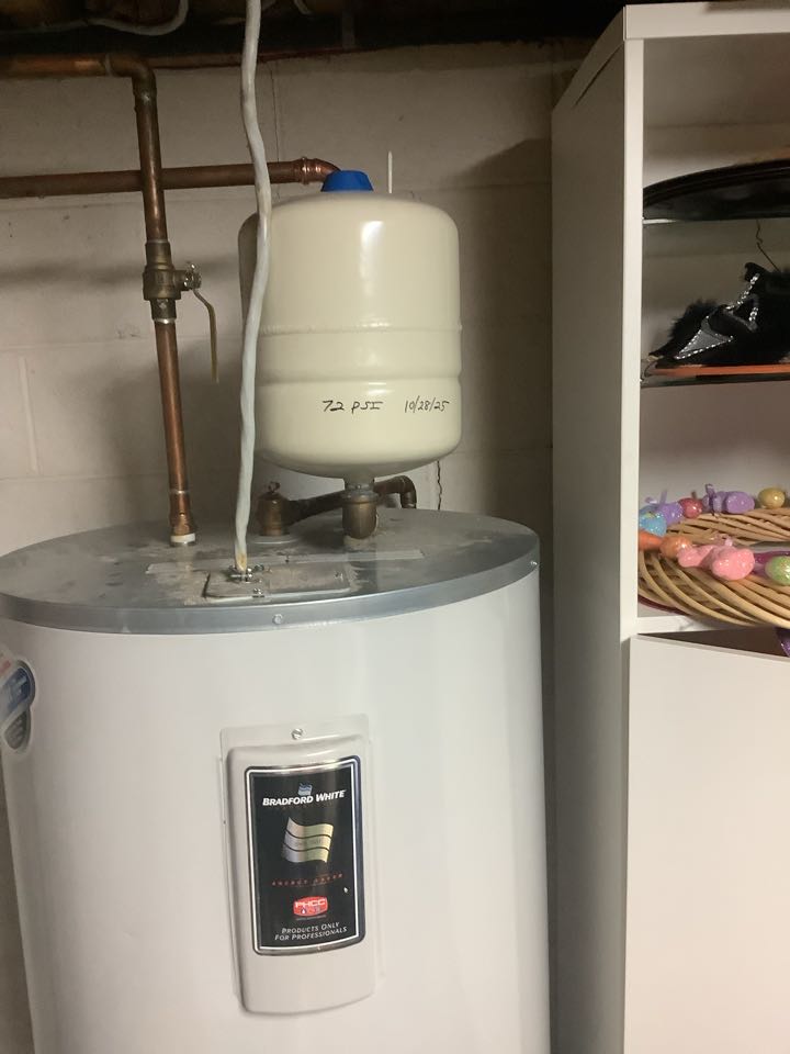 Remove a leaking 80 gallon water heater, and pipe the system for one water heater. Install a new expansion tank. PlumbPro Services. Ambler plumber. 