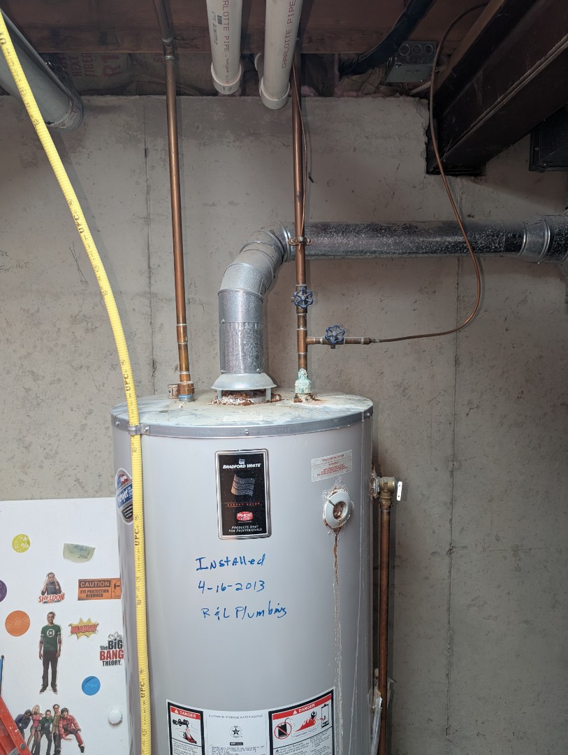 

water heater replacement. replace water heater. new water heater. toilet repair. PlumbPRO Services. King Of Prussia, PA. 