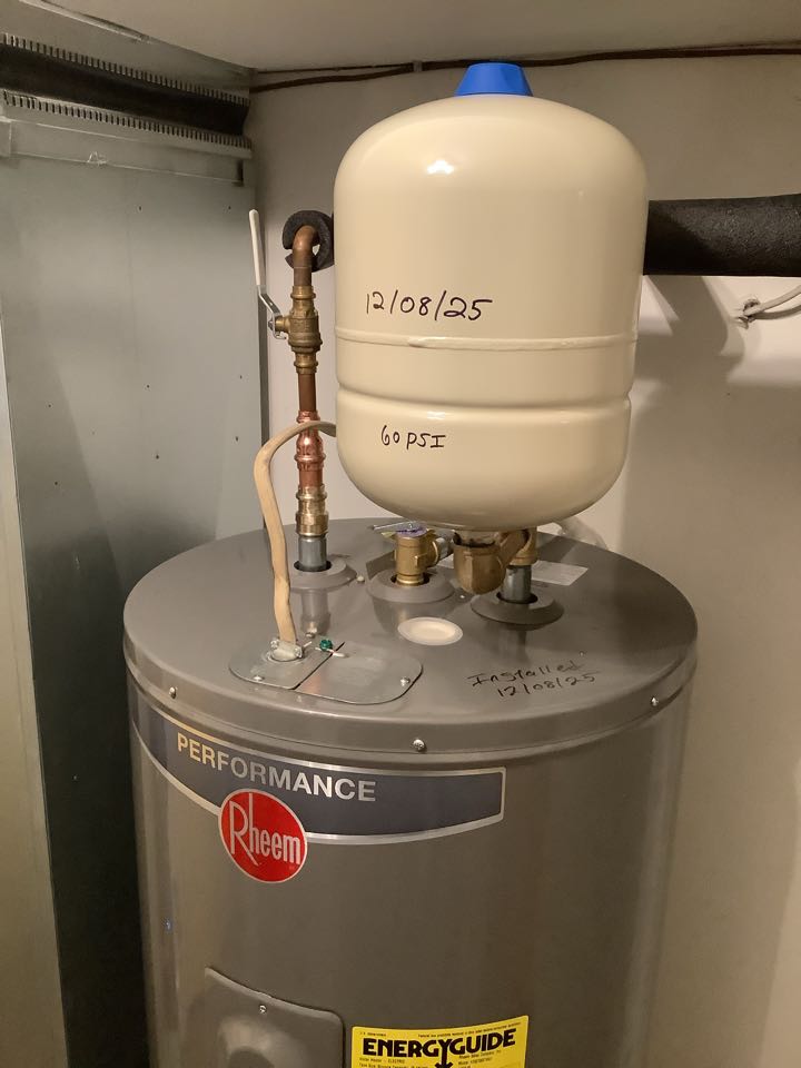 Install a new water heater under warranty. PlumbPro Services. Doylestown plumber.