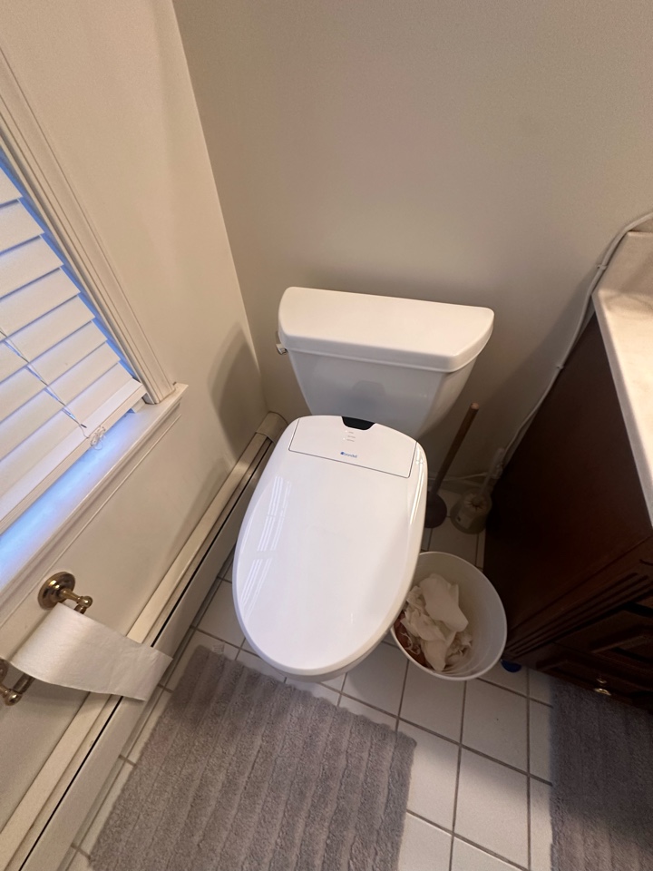 Evaluation of toilet in Spring House PA. Plumbing. Plumber.