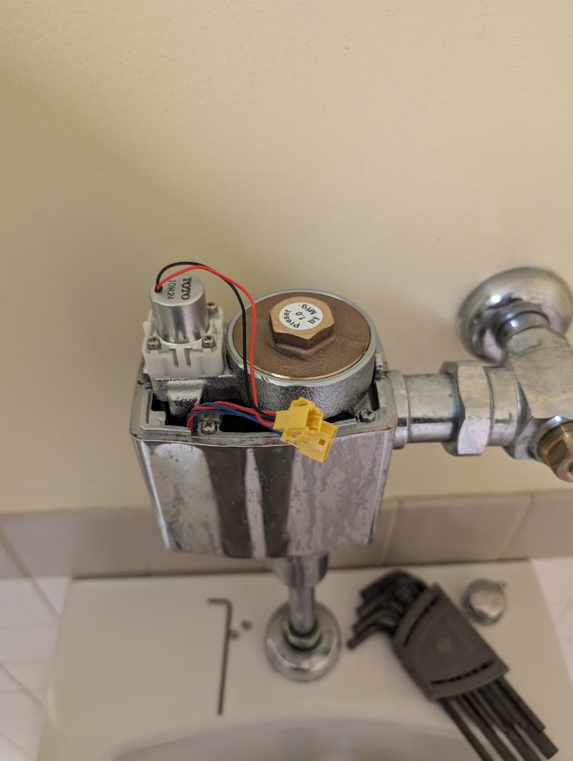 
plumbing repair. plumbing urinal repair. plumbing bathroom repair. PlumbPRO Services. Lafayette Hills, PA. 