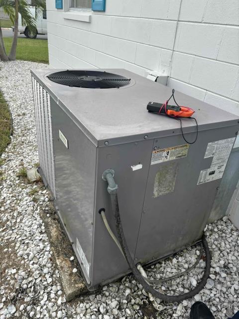 Upon arrival unit was running as normal
When checking out unit I suggest to change capacitor because it was under amping
Customer was concerned with build up suggested doing a uv light in package unit
Unit was draining and running properly fine when we left pictures of amp reading will be in photos