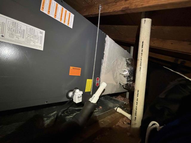 Riverview, FL - Upon arrival system was off at tsat. I turned system on and kicked on. I inspected unit and found water in float switch. I flushed down drain line with vacuum and water. Customer wanted a full maintenance done but was not able to do a full maintenance today. We will finish maintenance Monday. Customer paid for one time maintenance $179 total with card. Riverview, FL - Upon arrival system was off at tsat. I turned system on and kicked on. I inspected unit and found water in float switch. I flushed down drain line with vacuum and water. Customer wanted a full maintenance done but was not able to do a full maintenance today. We will finish maintenance Monday. Customer paid for one time maintenance $179 total with card.
