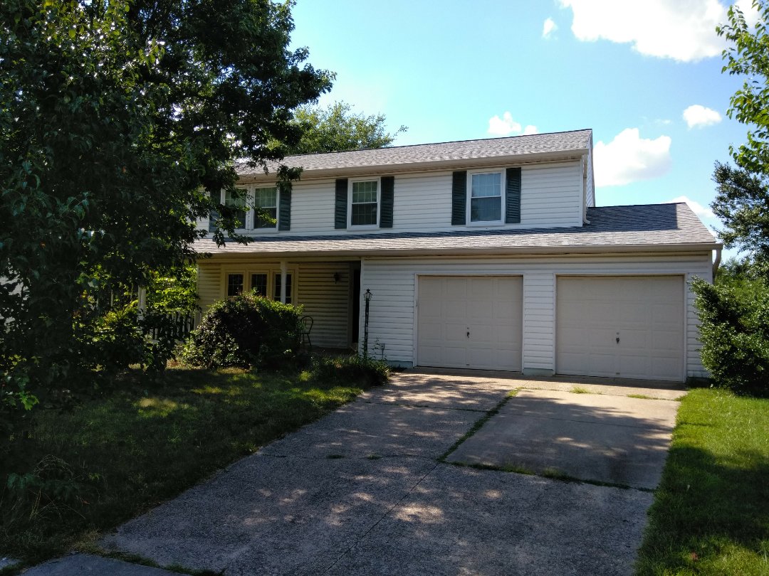 Herndon, VA - Heavy wind, rain, and large hail caused damage to the homes roof, siding, and gutters. We replaced the roof with CertainTeed Landmark shingles. We replaced the aluminum siding with Norandex sagebrush Super Premium vinyl siding. We replaced the five-inch aluminum gutters with oversized six-inch custom seamless aluminum gutters. These items combined gave the home a fresh look. Herndon, VA - Heavy wind, rain, and large hail caused damage to the homes roof, siding, and gutters. We replaced the roof with CertainTeed Landmark shingles. We replaced the aluminum siding with Norandex sagebrush Super Premium vinyl siding. We replaced the five-inch aluminum gutters with oversized six-inch custom seamless aluminum gutters. These items combined gave the home a fresh look.