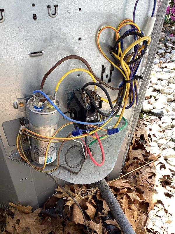 Completed comprehensive planned maintenance on Carrier air conditioning system and associated HVAC equipment. Performed standard diagnostic testing using manifold gauges to verify refrigerant pressures and system performance on outdoor condenser unit. Replaced Aprilaire #35 humidifier pad as part of Diamond membership maintenance package, ensuring optimal humidity control for the heating season.