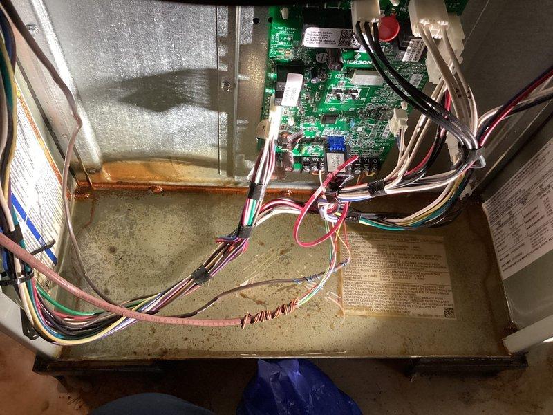 Completed planned air conditioning maintenance per membership agreement. Performed comprehensive system inspection including control board examination, electrical connections verification, blower motor assessment, and wire harness integrity check. All components found operating within normal parameters with no deficiencies noted at time of service.