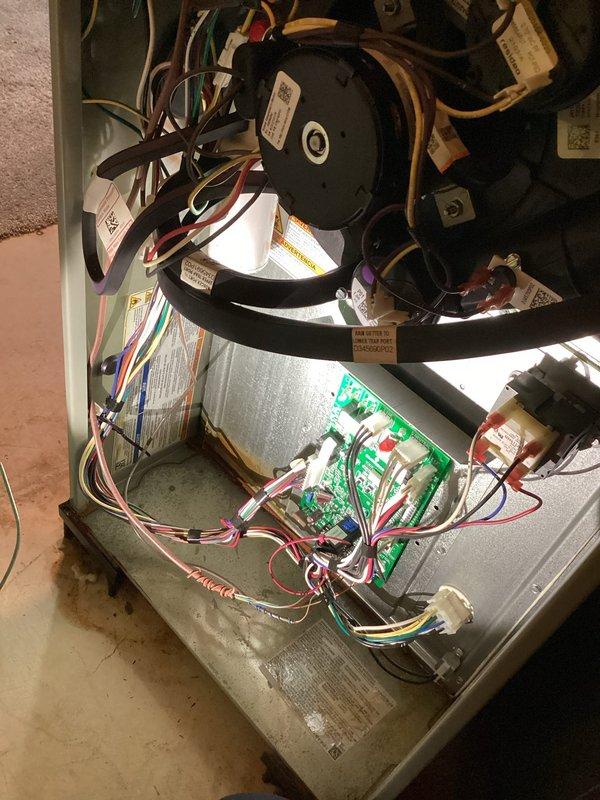 Completed planned air conditioning maintenance per membership agreement. Performed comprehensive system inspection including control board examination, electrical connections verification, blower motor assessment, and wire harness integrity check. All components found operating within normal parameters with no deficiencies noted at time of service.