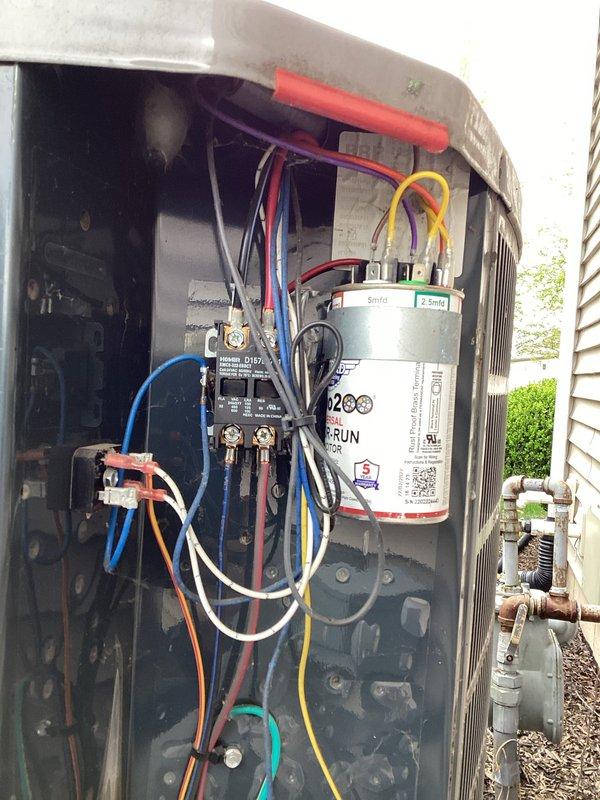Completed scheduled air conditioning maintenance per membership agreement. Performed comprehensive inspection of outdoor condenser unit, verified proper operation of electrical components including capacitor and contactor, checked refrigerant lines and connections, and documented equipment condition with photos showing unit in good working order with minor debris accumulation around base.