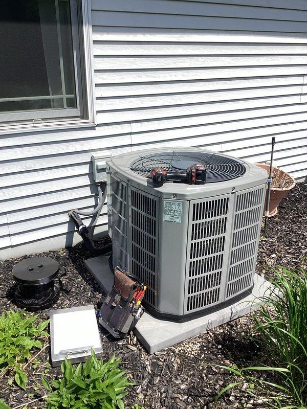 Completed planned maintenance on residential air conditioning system as part of membership agreement. Performed comprehensive inspection of outdoor condensing unit, checked refrigerant pressures using manifold gauge set, tested electrical components including dual capacitors, and verified proper operation of all system functions. Replaced air filter and confirmed unit is operating within manufacturer specifications for the cooling season.