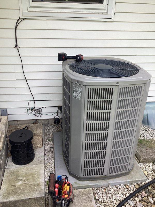 Completed comprehensive air conditioning tune-up and preventative maintenance on residential outdoor condensing unit. Performed thorough inspection of electrical components, wiring connections, compressor assembly, and refrigerant lines, verifying all systems operating within normal parameters. Unit found in good working condition with no visible signs of wear, damage, or refrigerant leaks noted during service.