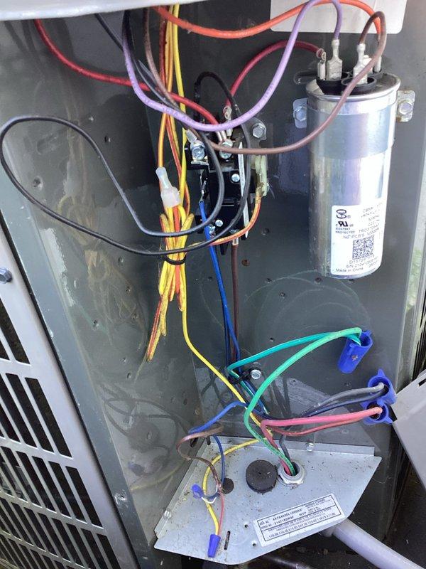 Completed monthly Gold Level maintenance on single-system HVAC unit. Performed comprehensive inspection of outdoor condensing unit and electrical components, including capacitor, contactor, and wiring connections. All electrical connections verified secure, capacitor tested within normal operating parameters, and unit found operating properly with no deficiencies noted.