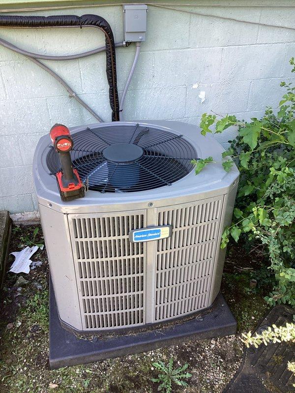 Completed monthly Gold Level maintenance on single-system HVAC unit. Performed comprehensive inspection of outdoor condensing unit and electrical components, including capacitor, contactor, and wiring connections. All electrical connections verified secure, capacitor tested within normal operating parameters, and unit found operating properly with no deficiencies noted.