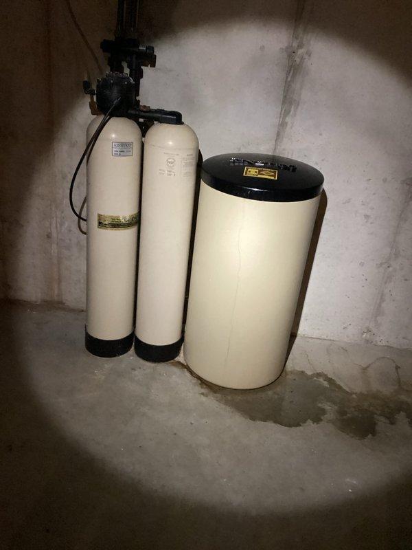 Completed routine annual maintenance on 1-year-old air conditioning system. Performed comprehensive AC tune-up including filter inspection, refrigerant level check, electrical connection testing, condensate drain verification, and thermostat calibration. System operating within normal parameters with no issues identified or repairs required.