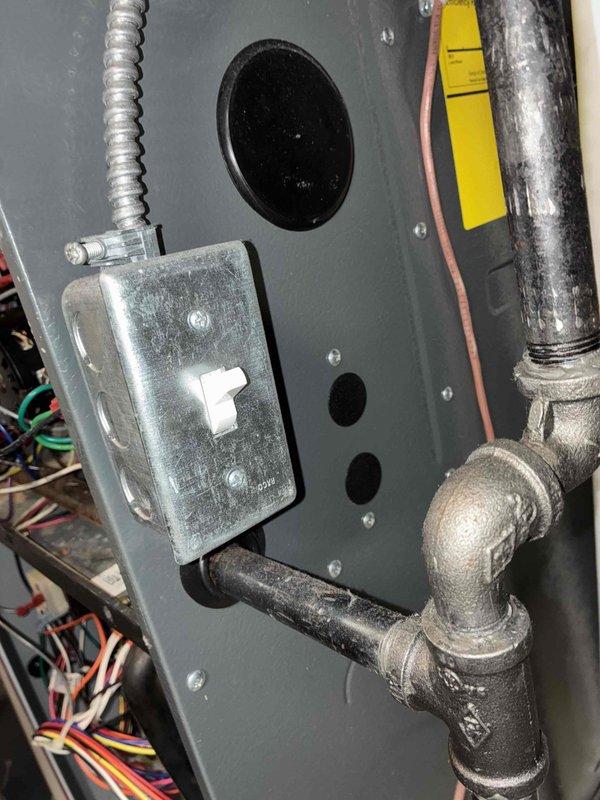 Conducted comprehensive winter HVAC tune-up service. Inspected control board circuitry and wire connections, confirming proper functionality of all electronic components. Examined junction box and conduit connections, verifying system integrity with no visible issues detected.