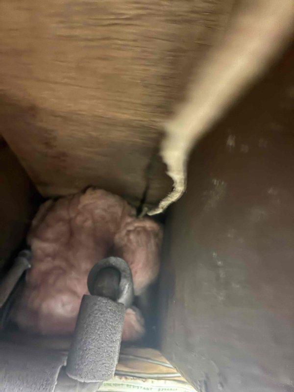 Replaced defective zone board and conducted comprehensive troubleshooting of the HVAC system. Inspected insulation and ductwork in confined spaces, noting proper installation of fiberglass insulation and verifying integrity of metal piping and electrical connections throughout the system.