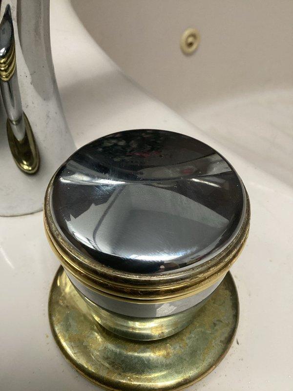 Replaced tub cartridge that was identified as faulty. Sourced appropriate replacement cartridge from supplier and installed new component to restore proper functionality to shower/tub fixture.