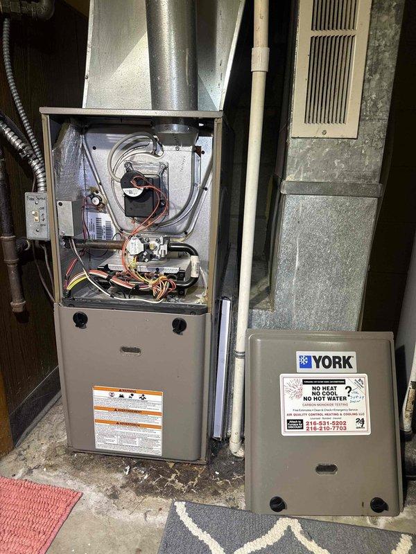 Responded to no-heat complaint where furnace was only blowing cold air. Upon inspection of York system, identified faulty Source 201 circuit control board (part #539617/1162-201). Replaced defective board and restored proper heating function.