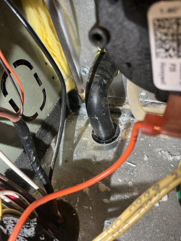 Performed monthly contract heating maintenance, inspecting control board connections and wiring integrity. Verified proper terminal connections at Y, G, R, and C terminals and checked condition of internal hoses and insulation. Client prefers advance notification for any issues requiring immediate attention and has requested specific technician preferences for future visits.