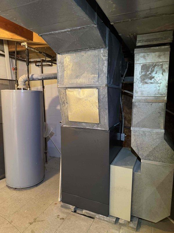 Responded to customer complaint regarding newly installed furnace producing humming noise and occasional failure to shut off. Performed diagnostic inspection of the furnace and ductwork system. Identified and corrected control board timing issue causing the continuous operation problem and adjusted resonant metal components to eliminate the humming noise.