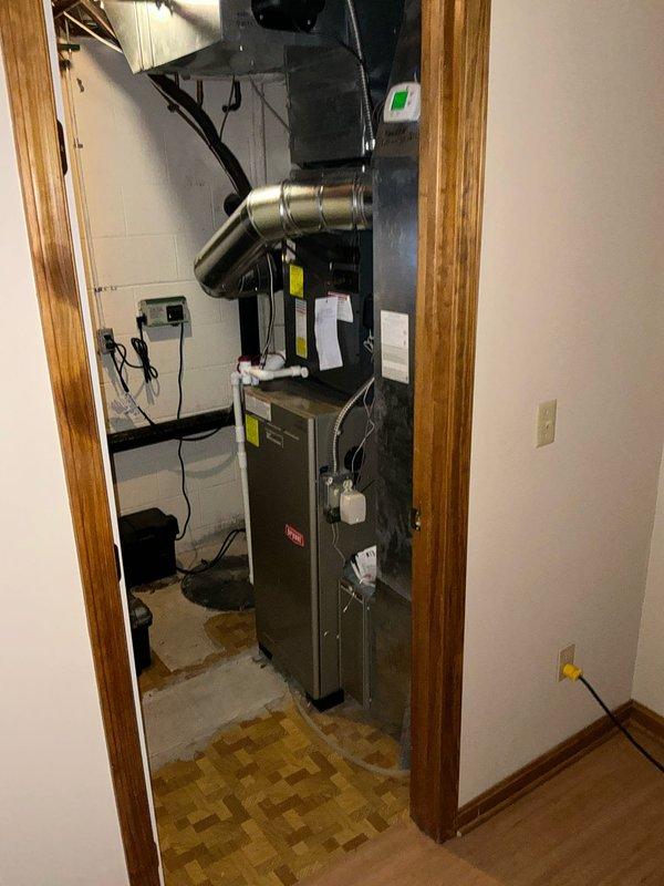 Conducted comprehensive furnace replacement evaluation in utility room. Performed detailed inspection of existing furnace unit, ductwork connections, and condensate drainage system. Provided client with multiple furnace replacement options based on space constraints and current configuration of mechanical systems.