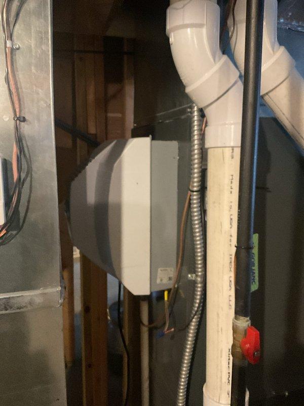 Completed first-year heating maintenance. Inspected and verified proper installation of air filter in HVAC system. Noted requirement for water panel replacement for model 700 humidifier, which will be supplied on next visit.