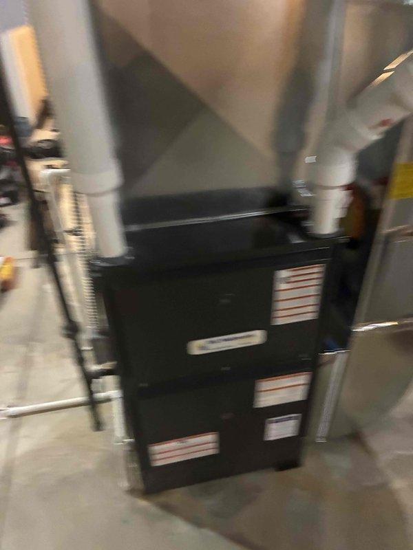 Responded to customer complaint of water leakage from humidifier. Identified active leak requiring containment with bucket. Inspected furnace system and associated ductwork. Examined and evaluated air filtration components as part of overall system assessment.