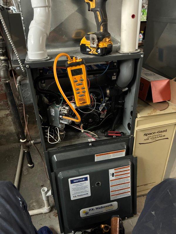Performed scheduled maintenance on residential heating system, including diagnostic testing of furnace controls and electrical components. Inspected internal wiring connections and drain assembly for proper operation, with all components found to be functioning within manufacturer specifications.