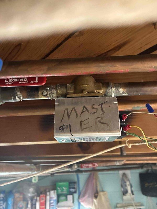 Performed scheduled heating maintenance on system with Taco circulation pump. Inspected copper piping infrastructure and verified proper operation of brass valves and fittings. Circulation pump was operational with indicator light functioning correctly.