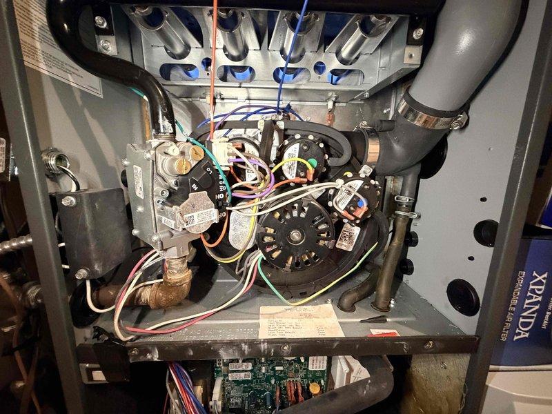 Performed scheduled maintenance on furnace system. Inspected all internal components including heat exchanger, gas valve assembly, and circuit board for proper operation. Examined wiring connections and ventilation paths; all components found to be in good working condition with no visible damage or deterioration.