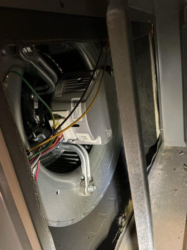 Completed scheduled preventive maintenance on residential split-system air conditioning unit. Performed comprehensive inspection of outdoor condenser unit including coil cleaning, electrical connection verification, and refrigerant level assessment. Inspected indoor blower motor assembly, verified proper operation of all electrical connections, and confirmed airflow performance. All components found operating within manufacturer specifications with no deficiencies noted.