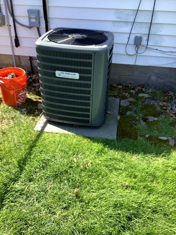 Performed routine cooling maintenance on residential air conditioning system. Completed standard inspection of outdoor condenser unit, checked electrical components and connections, and verified proper system operation using digital multimeter. Customer requested Aprilaire 413 filter for service.