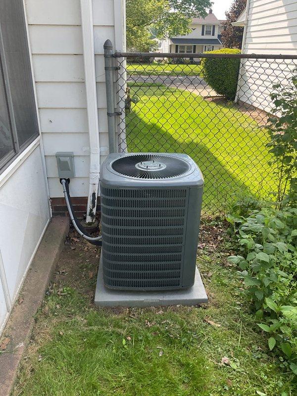 Completed comprehensive cooling system maintenance on split HVAC system. Performed inspection of indoor air handler unit and outdoor condensing unit, verified proper refrigerant line connections and insulation integrity, checked electrical connections at both components, and confirmed system operational status. All equipment found in proper working condition with no deficiencies noted.