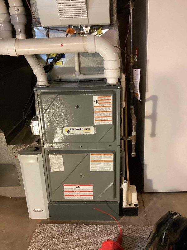 Completed routine cooling season maintenance on residential HVAC system. Performed comprehensive inspection of furnace unit and blower assembly, verified all electrical connections secure, and confirmed proper operation of ventilation components. All equipment found in good working condition with no issues identified.