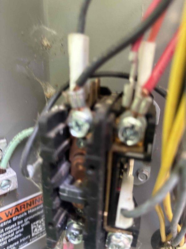Completed routine cooling maintenance on residential air conditioning system. Performed comprehensive inspection of outdoor condensing unit, including electrical components, capacitor, contactor, and all wire connections. Verified proper operation of all electrical connections and terminals, confirmed capacitor functionality, and inspected contactor assembly for signs of wear or pitting. All components found to be in satisfactory working condition with secure connections throughout the electrical compartment.