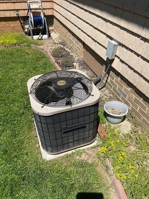 Completed seasonal cooling tune-up on outdoor condensing unit. Performed standard maintenance inspection including electrical component evaluation, capacitor testing, and visual assessment of unit condition. All components found operational with unit running within normal parameters for continued cooling season operation.