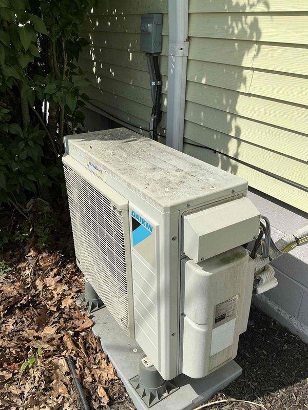 Completed preventive maintenance tune-up on single-zone mini-split air conditioning system. Inspected outdoor condenser unit, verified proper operation of all components, and confirmed system functionality. Unit showed normal wear consistent with regular outdoor exposure, with all mechanical and electrical components operating within manufacturer specifications.