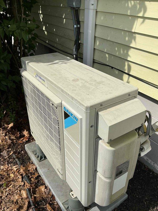 Completed preventive maintenance tune-up on single-zone mini-split air conditioning system. Inspected outdoor condenser unit, verified proper operation of all components, and confirmed system functionality. Unit showed normal wear consistent with regular outdoor exposure, with all mechanical and electrical components operating within manufacturer specifications.