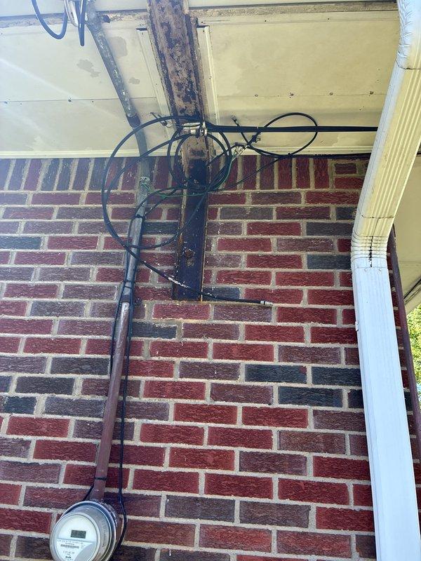 Responded to no cooling complaint and performed system evaluation. Assessed existing air conditioning equipment and provided comprehensive replacement options to customer. Documented current equipment condition and exterior utility installations for estimate preparation.