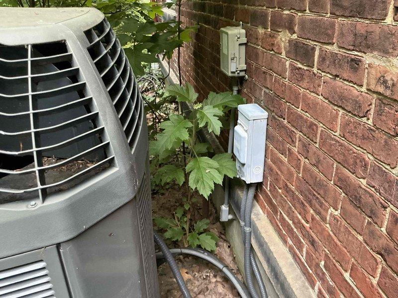 Conducted comprehensive evaluation and presented full HVAC system replacement options for residential property. Assessment included existing furnace, air handler, outdoor condensing unit, and associated ductwork and electrical connections. Documentation captured current equipment condition, installation configuration, and spatial requirements for replacement planning.